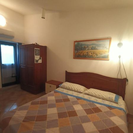 Agriturismo Il Cipresso Вада Экстерьер фото